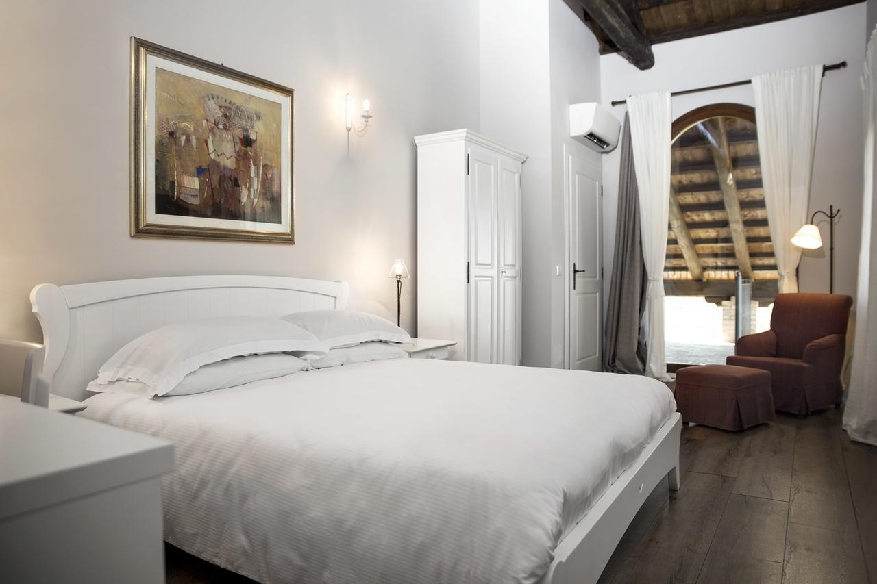 Bed and Breakfast Ca' Ciaran Chiarano Exterior foto
