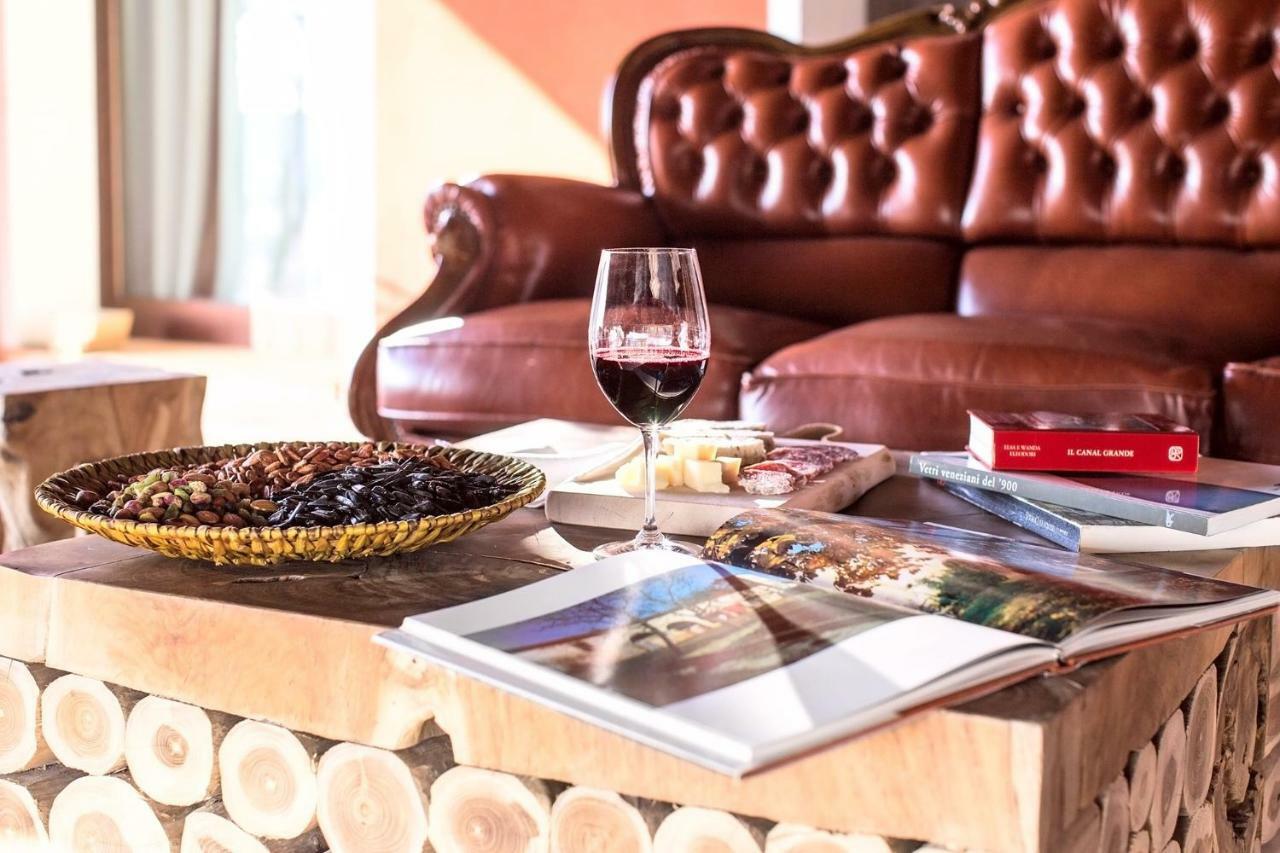 Bed and Breakfast Ca' Ciaran Chiarano Exterior foto